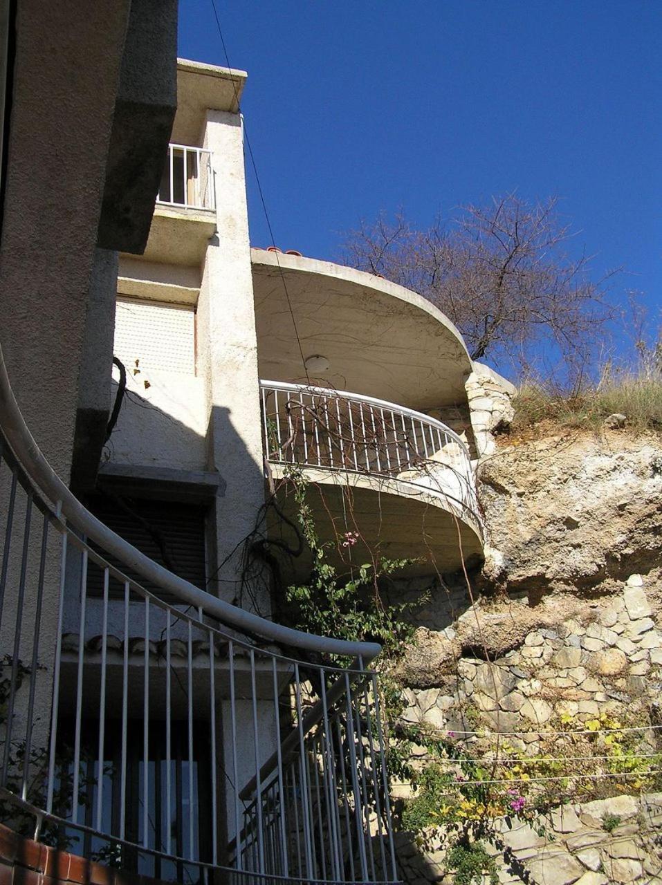 Apartments Mako Писак Екстериор снимка