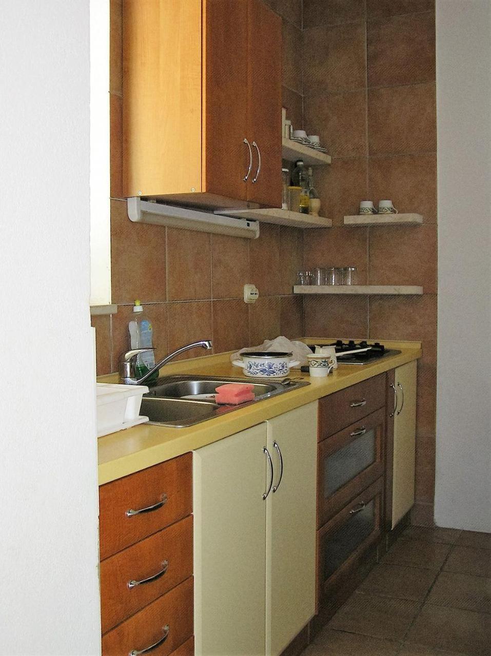 Apartments Mako Писак Екстериор снимка