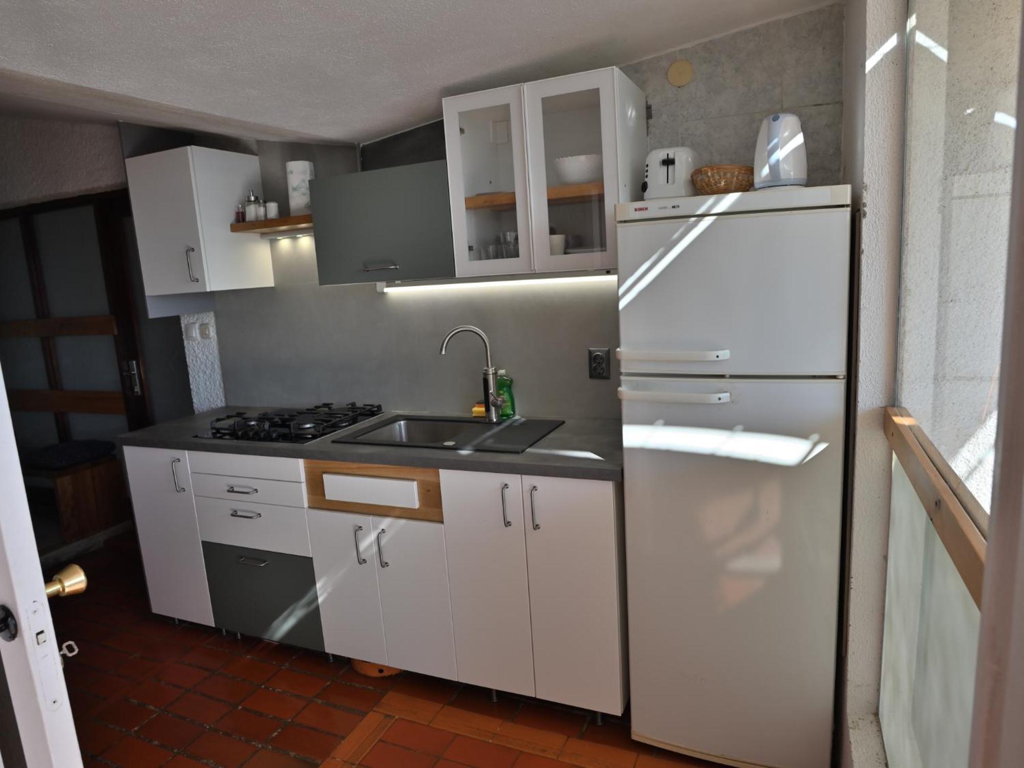 Apartments Mako Писак Екстериор снимка